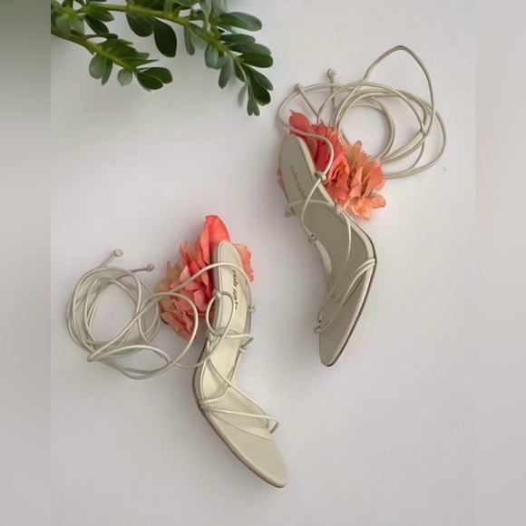 Cult Gaia Off White Effie Flower Petal Heel Strappy Sandals 36 6 Lace Up Wedding - Picture 3 of 13